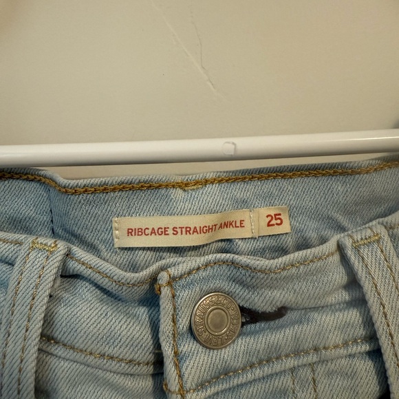 Levi’s Ribcage Straight Ankle - Picture 4 of 5